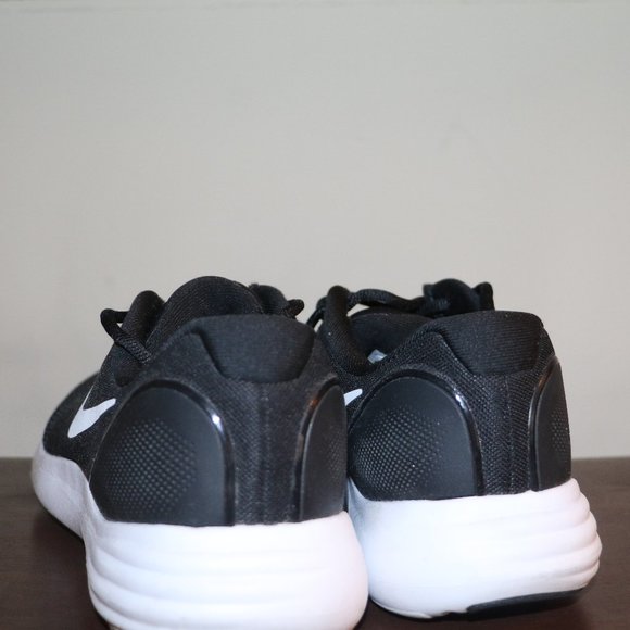 Nike Black Lunar Apparent Sneakers - Picture 4 of 4